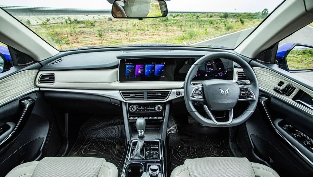 Mahindra XUV700