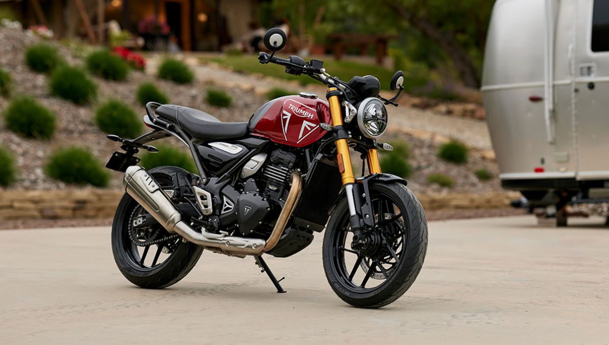 Triumph Thruxton 400 