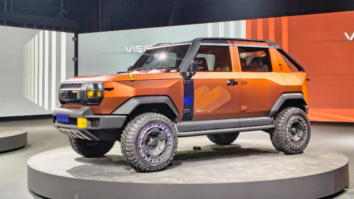 Mahindra Vision SXT