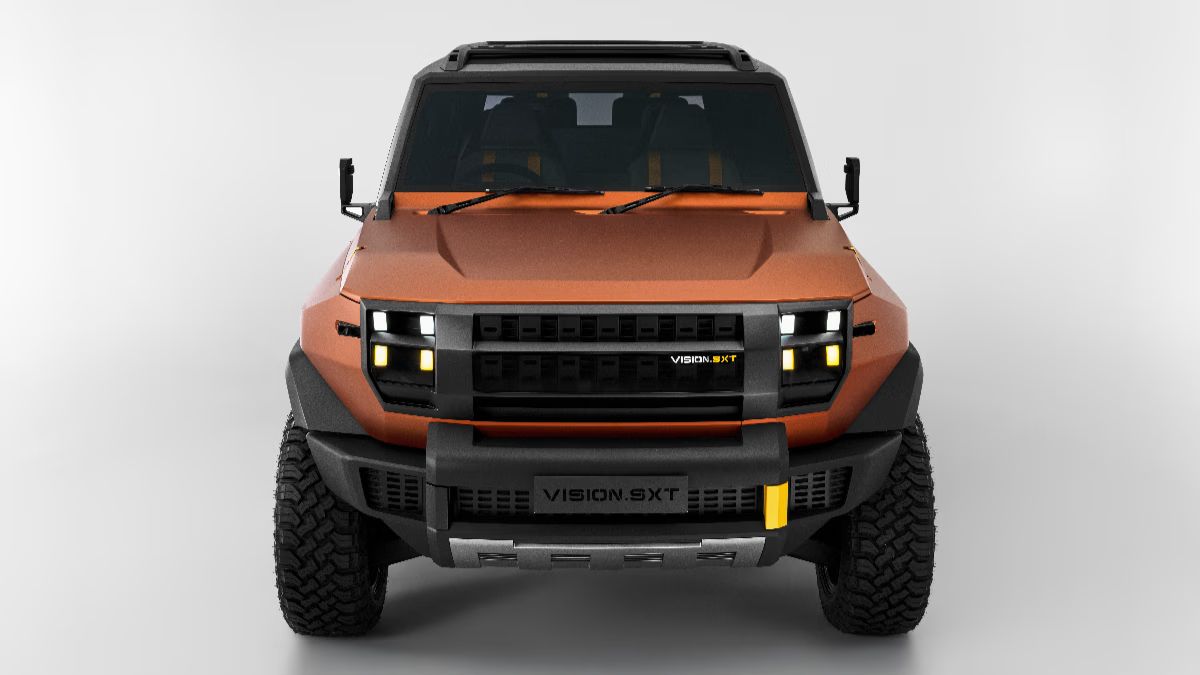 Mahindra Vision SXT